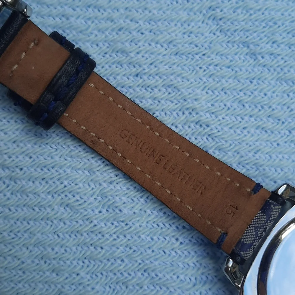 Coach watch - Picture 6 of 8